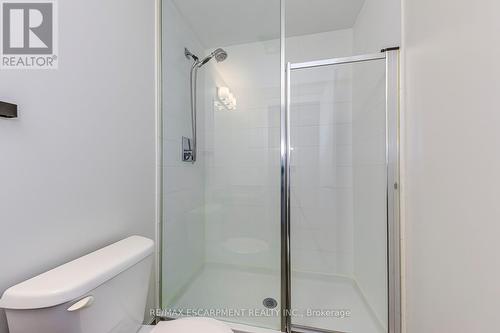 105 - 1135 Cooke Boulevard, Burlington, ON - Indoor Photo Showing Bathroom