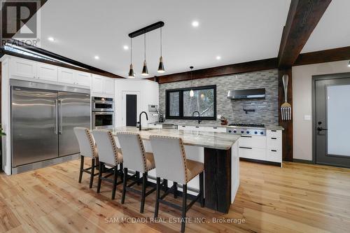 2084 Grand Boulevard, Burlington, ON - Indoor