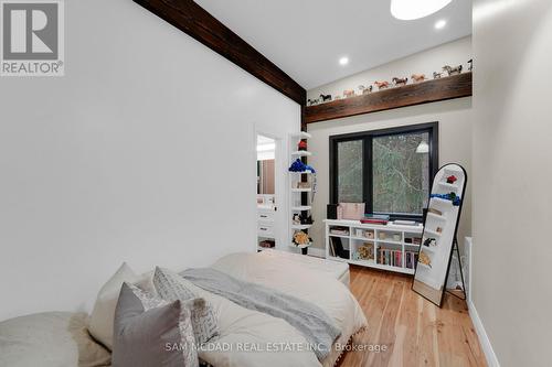 2084 Grand Boulevard, Burlington, ON - Indoor Photo Showing Bedroom