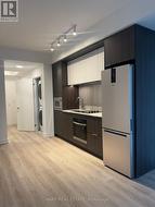 912 - 395 SQUARE ONE DRIVE  Mississauga, ON L5B 0P6