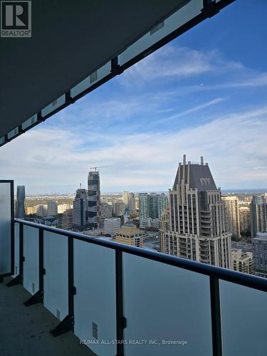 4004 - 430 Square One Drive W, Mississauga, ON - Outdoor With View