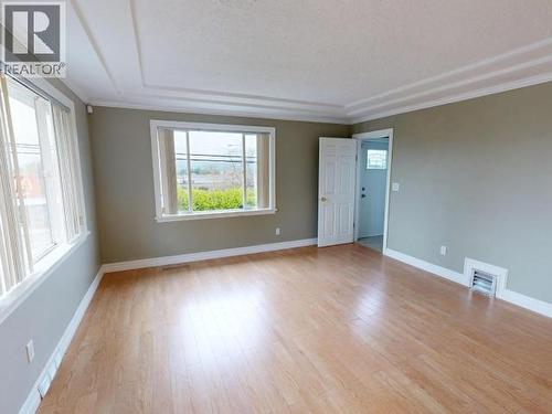 4844 Joyce Ave, Powell River, BC - Indoor Photo Showing Other Room
