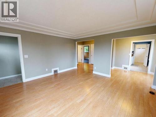 4844 Joyce Ave, Powell River, BC - Indoor Photo Showing Other Room