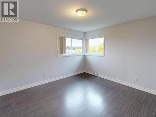 4844 Joyce Ave, Powell River, BC - Indoor Photo Showing Other Room