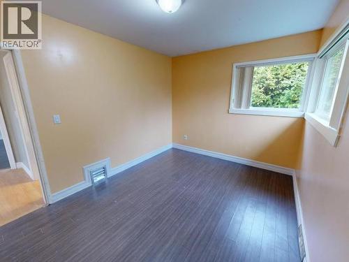 4844 Joyce Ave, Powell River, BC - Indoor Photo Showing Other Room