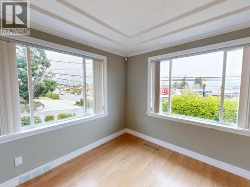 4844 Joyce Ave, Powell River, BC - Indoor Photo Showing Other Room