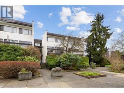 5 7327 MONTECITO DRIVE  Burnaby, BC V5A 1R2
