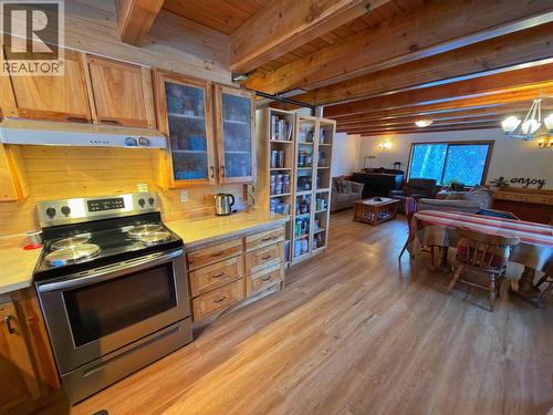175 Link Lake Road, Princeton, BC - Indoor Photo Showing Kitchen