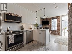 1605 939 HOMER STREET  Vancouver, BC V6B 2W6