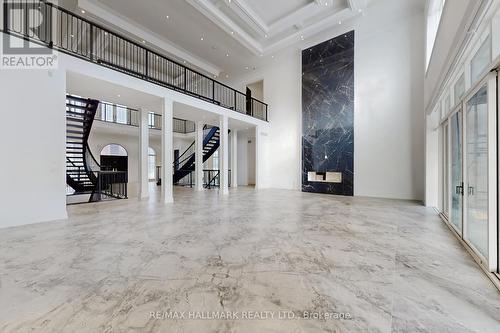 15 Eden Vale Drive, King, ON - Indoor Photo Showing Other Room