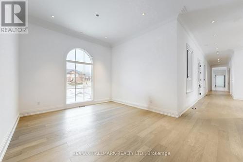 15 Eden Vale Drive, King, ON - Indoor Photo Showing Other Room