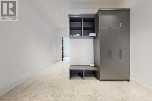 15 Eden Vale Drive, King, ON - Indoor Photo Showing Other Room