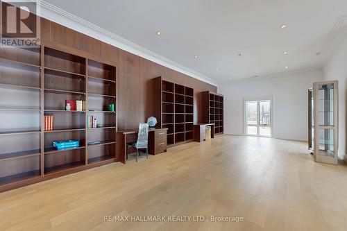 15 Eden Vale Drive, King, ON - Indoor Photo Showing Other Room