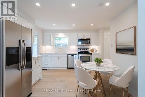 2296 Devon Road, Oakville, ON - Indoor