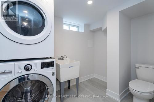 2296 Devon Road, Oakville, ON - Indoor Photo Showing Laundry Room