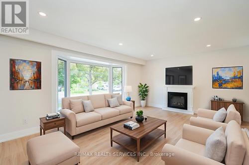 2296 Devon Road, Oakville, ON - Indoor Photo Showing Living Room With Fireplace