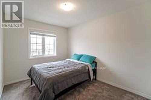 74 Munro Circle, Brantford, ON - Indoor Photo Showing Bedroom