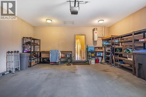 610 Arrowleaf Lane, Kelowna, BC - Indoor Photo Showing Garage