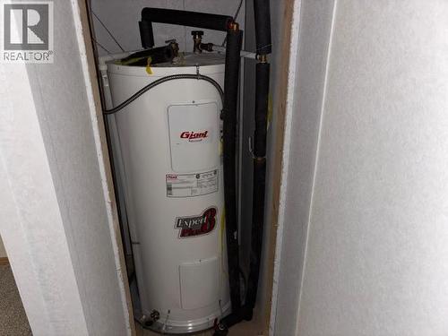 38-6263 Lund, Powell River, BC - Indoor Photo Showing Basement