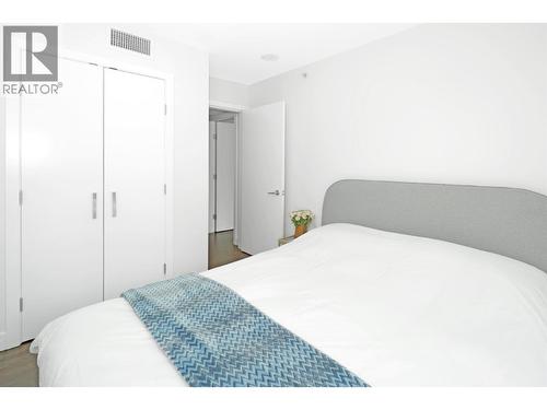 1045 Richards Street, Vancouver, BC - Indoor Photo Showing Bedroom