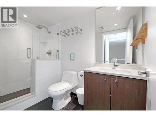 1045 Richards Street, Vancouver, BC - Indoor Photo Showing Bathroom