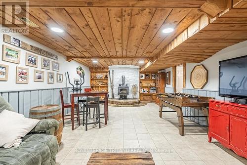 42420 Ron Mcneil Line, Central Elgin, ON - Indoor Photo Showing Other Room