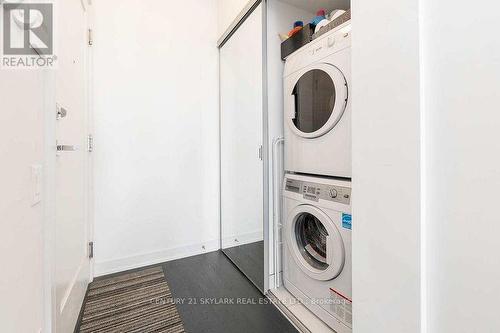 #1808 - 57 St Joseph Street, Toronto, ON - Indoor Photo Showing Laundry Room