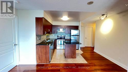 303 - 30 Clegg Road, Markham, ON - Indoor Photo Showing Kitchen