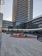 2712 - 5081 HURONTARIO STREET  Mississauga, ON L4Z 3X7