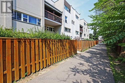 130 - 3040 Constitution Boulevard, Mississauga, ON - Outdoor