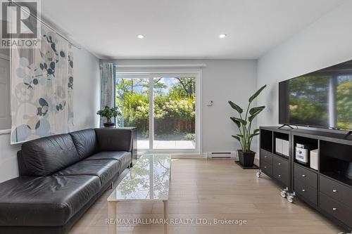 130 - 3040 Constitution Boulevard, Mississauga, ON - Indoor Photo Showing Living Room