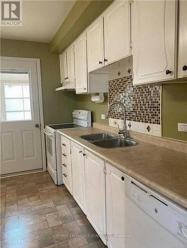 7 Dunnett Boulevard, Belleville, ON - Indoor Photo Showing Kitchen With Double Sink