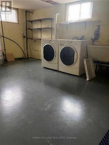 7 Dunnett Boulevard, Belleville, ON - Indoor Photo Showing Laundry Room