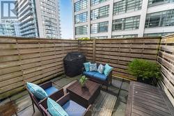 228 - 637 LAKE SHORE BOULEVARD W  Toronto, ON M5V 3J6