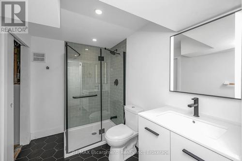 3346 Hannibal Road, Burlington (Palmer), ON - Indoor Photo Showing Bathroom