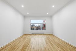 5-5625 Av. du Parc  Montréal (Le Plateau-Mont-Royal), QC H2V 4H2