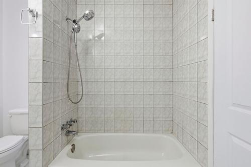 Bathroom - 5-5625 Av. Du Parc, Montréal (Le Plateau-Mont-Royal), QC - Indoor Photo Showing Bathroom