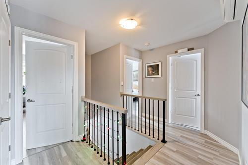 Corridor - 168 Rue Des Érables, Eastman, QC - Indoor Photo Showing Other Room