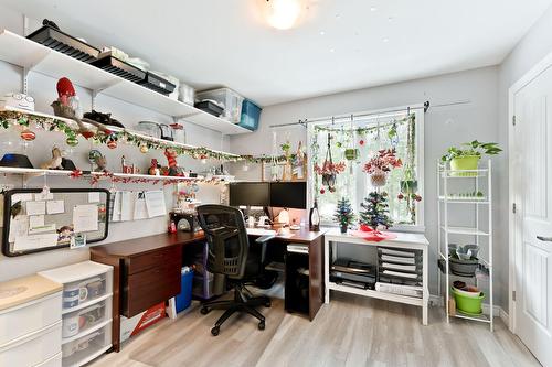 Chambre à coucher - 168 Rue Des Érables, Eastman, QC - Indoor Photo Showing Office