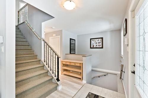 Hall d'entrée/Vestibule - 168 Rue Des Érables, Eastman, QC - Indoor Photo Showing Other Room