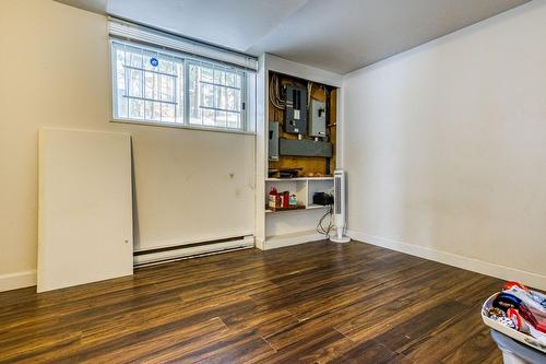 Chambre à coucher - 114 Rue Du Docteur-Fauteux, Shawinigan, QC - Indoor Photo Showing Other Room