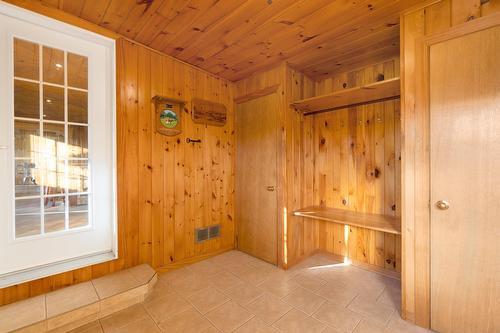 Hall d'entrée/Vestibule - 2100 Ch. Yamaska, Farnham, QC - Indoor Photo Showing Other Room