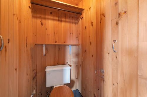 Salle d'eau - 2100 Ch. Yamaska, Farnham, QC - Indoor Photo Showing Other Room