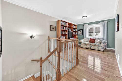 Salon - 15 Rue Louis-Fréchette, Saint-Jean-Sur-Richelieu, QC - Indoor Photo Showing Other Room