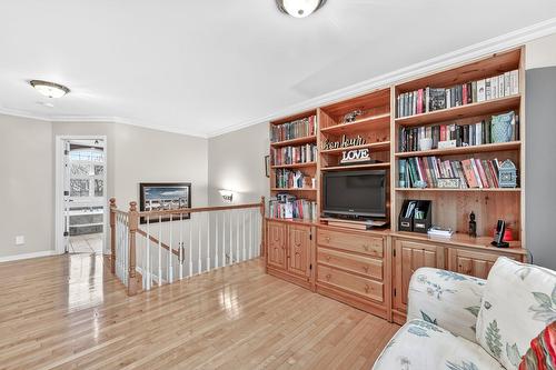 Salon - 15 Rue Louis-Fréchette, Saint-Jean-Sur-Richelieu, QC - Indoor Photo Showing Other Room