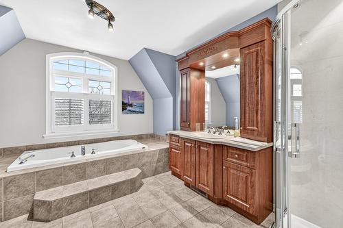 Salle de bains - 15 Rue Louis-Fréchette, Saint-Jean-Sur-Richelieu, QC - Indoor Photo Showing Bathroom