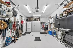 Garage - 