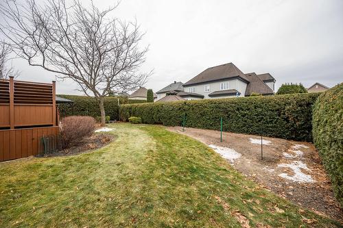 Cour - 15 Rue Louis-Fréchette, Saint-Jean-Sur-Richelieu, QC - Outdoor