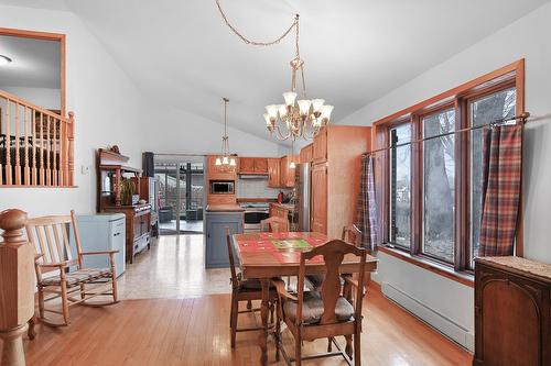 Salle à manger - 16 9E Avenue, Saint-Blaise-Sur-Richelieu, QC - Indoor Photo Showing Dining Room