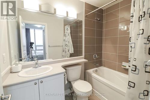3108 - 3525 Kariya Drive, Mississauga, ON - Indoor Photo Showing Bathroom